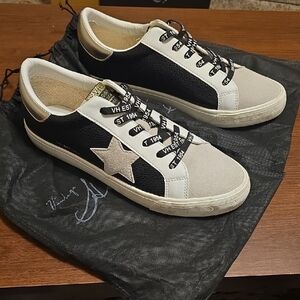 Vintage Havana Black and White Star Slip-on Sneakers